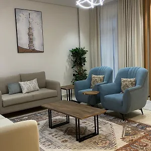 شقة لافندرية طيبة